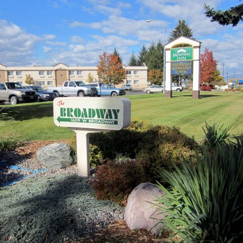 Broadway Inn Conference Center image 20