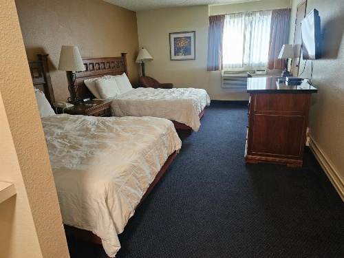 Broadway Inn Conference Center image 5